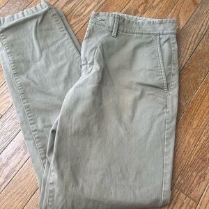 Men's Classic Tan pants 30W x 32L